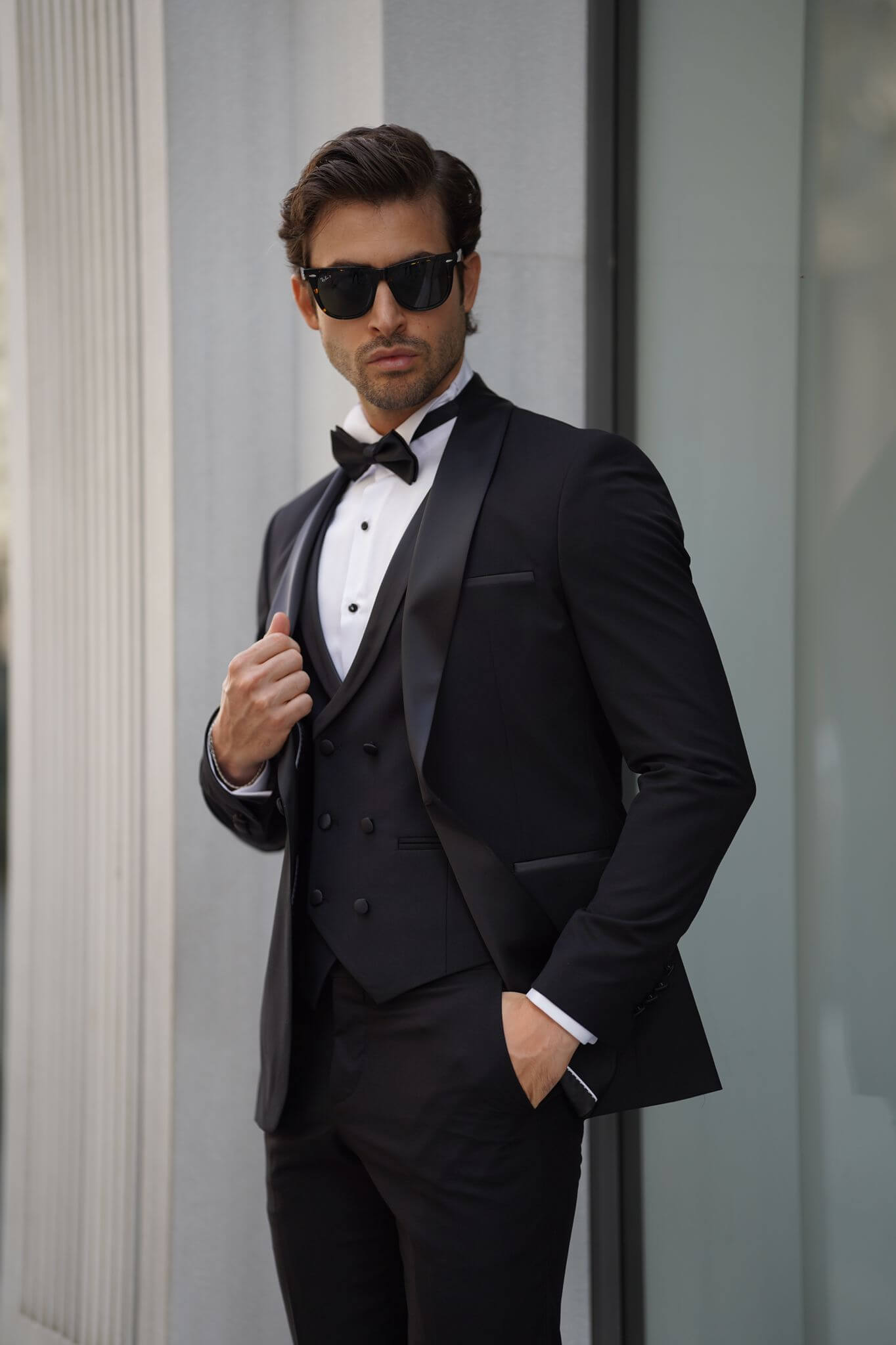 Wintage Men's Poly Blend Notched Lapel Black Tuxedo 3Pc Suit